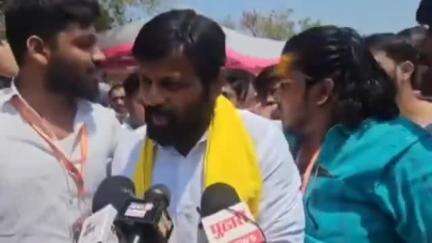 शिरूर कासार: बीडचे भक्तीमय स्वरूप महाराष्ट्राला कळू द्या, पिंपळनेर येथे ओबीसी नेते लक्ष्मण हाके यांनी माध्यमांसमोर व्यक्त केले मत