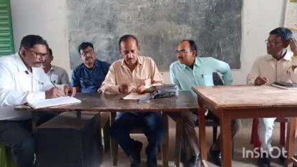 उधवा: उत्क्रमित प्राथमिक विद्यालय गड़ल्ली में अभियान और सरकारी विद्यालयों की सचिवों की गुरु गोष्ठी आयोजित