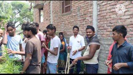 गोरौल: गोरौल थाना क्षेत्र के पीरापुर मथुरा गांव में पारिवारिक कलह के कारण एक व्यक्ति ने जहर खाकर आत्महत्या कर ली