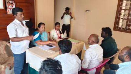 அரூர்: அரூர் திமுக அலுவலகத்தில் ஐ டி விங்  நிர்வாகிகளின் ஆலோசனைக் கூட்டம் நடைபெற்றது