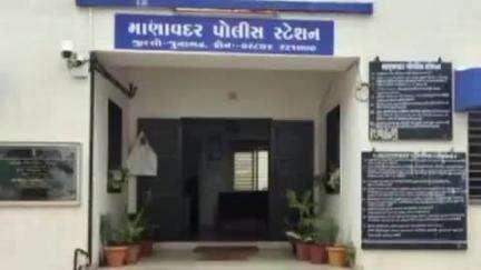 માણાવદર: માણાવદર પોલીસ સ્ટેશન વિસ્તાર માંથી 4 ઈસમ કેફી પીણું પીધેલ હાલત માં પકડી પાડયા