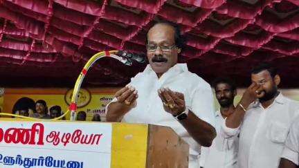 உளுந்தூர்பேட்டை: அதிமுகவை அடியோடு அழிக்க புறப்பட்டு வந்த கட்சி தான் பாஜக- மணிகூண்டு திடலில் திண்டுக்கல் லியோனி பேச்சு