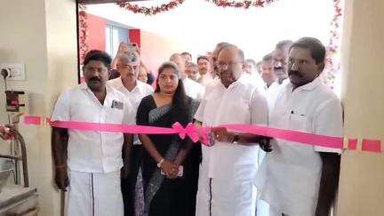 பொன்னமராவதி: பனையப்பட்டி உள்ளிட்ட பல்வேறு இடங்களில் கட்டி முடிக்கப்பட்ட அரசு கட்டிடங்களை ரிப்பன் வெட்டி துவக்கி வைத்தார் அமைச்சர் ரகுபதி