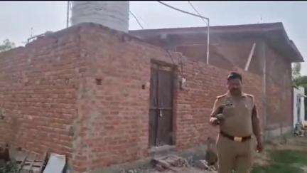 बिना अनुमति के चल रहा था मस्जिद का निर्माण कार्य,मस्जिद हुई चीज