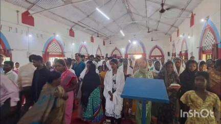 भंडरिया: भंडरिया के चर्चों में गुड फ्राइडे पर हुई विशेष प्रार्थना