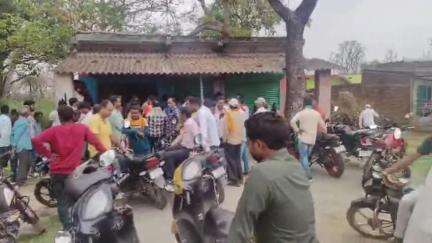 तोपचांची: विधायक जयराम महतो ने तोपचांची मानटाडं में JLKM प्रधान कार्यालय में जनता दरबार लगाया, लोगों ने अपनी समस्याएं सुनाई