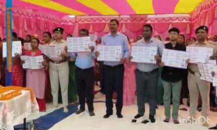 मानसी: मटियरवा में महिला संवाद: स्थानीय मुद्दों को लेकर अधिकारियों को अवगत कराया