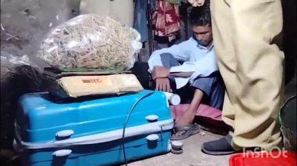 കുന്നത്തുനാട്: പൂക്കാട്ടുപടിക്ക് സമീപം മലയിടം തുരുത്തിൽ എട്ടു കിലോ കഞ്ചാവുമായി ഇതര സംസ്ഥാന തൊഴിലാളിയെ എക്സൈസ് അറസ്റ്റ് ചെയ്തു