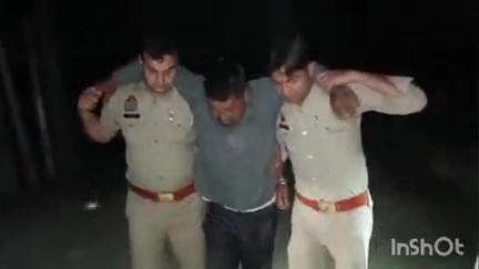 डिबाई: नरौरा पुलिस की बदमाशों से हुई मुठभेड़, मुठभेड़ के बाद तीन बदमाशों को किया गिरफ्तार