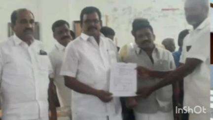 பெரியகுளம்: பெரியகுளம் ஊராட்சி ஒன்றிய அலுவலகத்தில் 250 பயனாளிகளுக்கு தேனி எம்பி கலைஞர் கனவு இல்ல பணி ஆணை வழங்கினார்