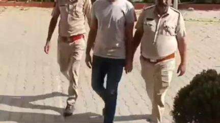 छोटीसादड़ी: प्रतापगढ़: छोटीसादड़ी पुलिस ने एनडीपीएस एक्ट के दो मामलों में 5 साल से फरार कुख्यात तस्कर ललित आंजना को किया गिरफ्तार