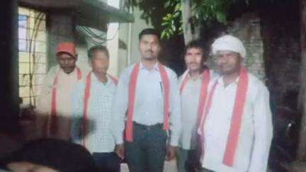 जबेरा: भगवती मानव कल्याण संगठन के कार्यकर्ताओं ने सिंग्रामपुर में अवैध शराब पकड़वाई