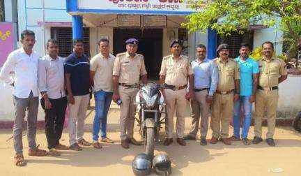 ಭಟ್ಕಳ: ಬಸ್ತಿಮಕ್ಕಿಯಲ್ಲಿ ಮಹಿಳೆಯ ಮಾಂಗಲ್ಯ ಸರ ಎಗರಿಸಿದ್ದ ಇಬ್ಬರು ಆರೋಪಿಗಳ ಬಂಧನ