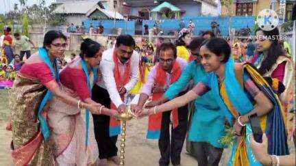 শান্তিরবাজার: শান্তির বাজার সানফ্লাওয়ার নৃত্যকলা একাডেমির উদ্দ্যোগে শান্তির বাজারে অনুষ্ঠীত করাহয় বসন্ত উৎসব