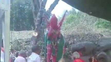 डुमरी: कोठी गांव में बजरंगबली मूर्ति स्थापना के लिए कलश यात्रा का आयोजन किया गया