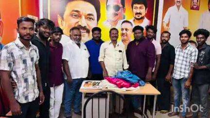 அரக்கோணம்: அரக்கோணத்தில் முன்னாள் எம்எல்ஏ வை நேரில் சந்தித்து திமுக புதிய பொறுப்பாளர்கள் வாழ்த்து பெற்றனர்