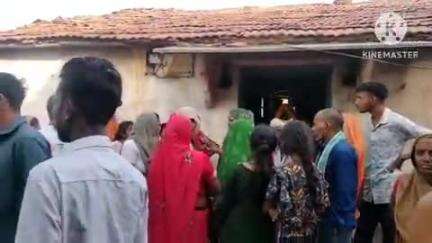 आसपुर: कतिसौर गांव में तीन चोर रंगे हाथ पकड़े गए, दो फरार, लाखों के जेवर चोरी