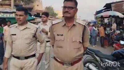 बुढ़ार: केशवाही पुलिस ने बाजार में पैदल गश्त शुरू की, चौकी प्रभारी ने बताया- एसपी के निर्देश पर गश्त जारी