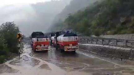 #JammuKashmir #Ramban के धर्मकुंड में बादल फटने से 3 की मौत #delhi #national #national #Haryana #faridabad #viral #mau