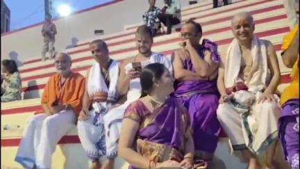 तुळजापूर: डीआरडीओचे महासंचालक डॉ. जयतीर्थ जोशी यांनी घेतले तुळजाभवानी देवीचे दर्शन