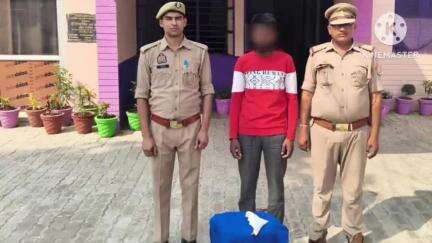 मुसाफिरखाना: मुसाफिरखाना पुलिस ने नहर पटरी रोड ग्राम बरना पुल के पास से 1 युवक को देशी तमंचा और जिन्दा कारतूस के साथ गिरफ्तार किया
