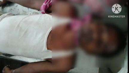 রঘুনাথপুর ১: বাকরাডি গ্রামের যুবক ফাঁস লাগিয়ে আত্মঘাতী,হাসপাতাল থেকে দেহ উদ্ধার করে PMএ পাঠাল রঘুনাথপুর থানার পুলিশ
