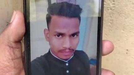 धालभूमगढ़: धालभूमगढ़ में सड़क हादसा, बाइक सवार युवक की मौत, दो घायल