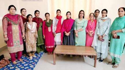 दाड़लाघाट: आंगनवाड़ी वर्कर्स एंड हेल्पर्स यूनियन अर्की की आज हुई बैठक, कई मुद्दों पर विस्तार से चर्चा की गई