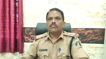 गंडई थाना क्षेत्र के ग्राम सम्बलपुर में अवैध शराब बिक्री करते हुए एक व्यक्ति को किया गया गिरफ्तार