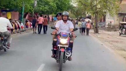 गोवर्धन: गोवर्धन में नवागत SSP ने परिक्रमा मार्ग का किया निरीक्षण