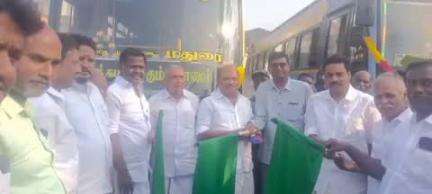 ஒரத்தநாடு: பேருந்து நிலையத்தில் புதிதாக மூன்று பேருந்துகளை துரை சந்திரசேகரன் MLA மக்கள் பயன்பாட்டிற்காக துவக்கி வைத்தார்