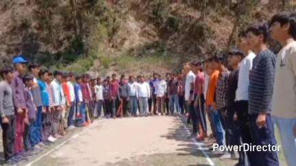 ओखलकांडा: ओखलकांडा ब्लॉक में क्रिकेट प्रतियोगिता का आयोजन, समाजसेवी डूंगर ढोलगांई ने किया शुभारंभ