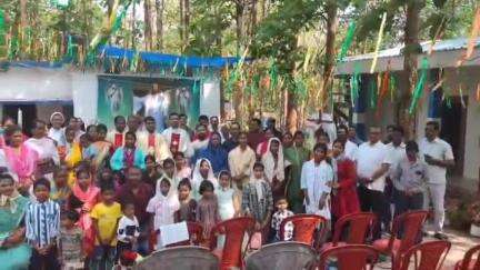 नोआमुंडी: नोवामुंडी के सेंट मेरीज चर्च में मनाया गया पास्का पर्व