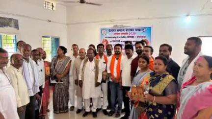 पखांजूर: पेंशनर समाज पखांजुर द्वारा नगर पंचायत पखांजुर के अध्यक्ष, उपाध्यक्ष सहित समस्त पार्षदों का किया गया सम्मान