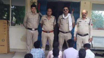केसली: देवरी थाना पुलिस ने विभिन्न मामलों में फरार चल रहे 5 वारंटियों को किया गिरफ्तार