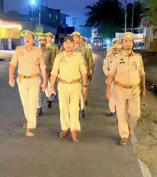 मिश्रिख: नैमिषारण्य थाना क्षेत्र में पुलिस ने सुरक्षा व्यवस्था का जायजा लिया, किया पैदल रोड मार्च