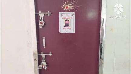 வாணியம்பாடி: நகராட்சி அலுவலகத்தில் பேரூராட்சி ,நகராட்சி இடைத்தேர்தல் நடத்துவதற்கான தேர்தல் ஆலோசனை பணி மற்றும் மின்னணு வாக்குபதிவு இயந்திரம் ஆய்வு செய்யும் பணி