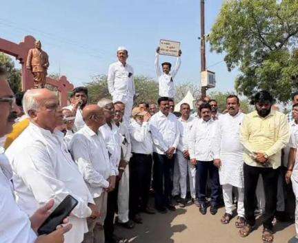 फलटण: फलटण येथे जैन समाजाच्या वतीने निदर्शने राष्ट्रवादी अजितदादा गटाच्या आमदार सचिन पाटील यांचा पाठिंबा