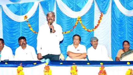 ಹೊಳಲ್ಕೆರೆ: ಚನ್ನಸಮುದ್ರ ಗ್ರಾಮದಲ್ಲಿ ನೂತನ ರಸ್ತೆ ಕಾಮಗಾರಿಗೆ ಶಾಸಕ ಎಂ ಚಂದ್ರಪ್ಪ ಚಾಲನೆ
