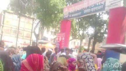 डिबाई: डिबाई थाना क्षेत्र के गांव सतोहा में एक विवाहिता की संदिग्ध परिस्थितियों में हुई मौत
