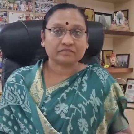 રાજકોટ પશ્ચિમ: સીટી બસ સેવા અંગે મેયર નયનાબેન પેઠડીયાએ મનપા કચેરી ખાતેથી નિવેદન આપ્યુ