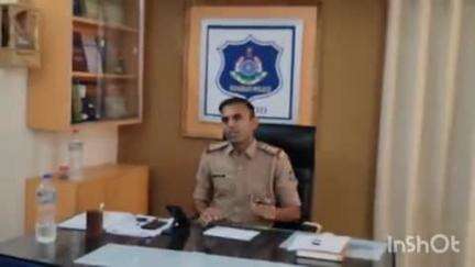 ગરબાડા: ગરબાડા પોલીસે નવા ફળિયા ગામ ખાતેથી ફોર વ્હીલ ગાડીમાં લઈ જવા તો એક લાખથી વધુનો વિદેશી દારૂનો જતો ઝડપી પાડ્યો