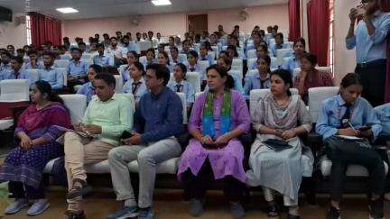 फुलेरा मु. सांभर: श्री कर्ण नरेंद्र कृषि विश्वविद्यालय में रोग मुक्त खेती को बढ़ावा देने के लिए ग्राफ्टिंग तकनीकी पर कार्यशाला का आयोजन