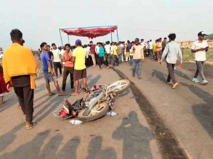 केरेडारी: पाण्डु निवासी का शव 24 घंटे बाद भी नहीं उठा, केडी माइंस बंद
