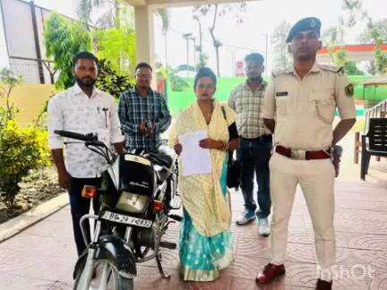 सिधवलिया: सिधवलिया थाने की पुलिस ने चोरी हुई बाइक 24 घंटे में बरामद की, थाना अध्यक्ष ने दी जानकारी