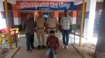 राजाखेड़ा: राजाखेड़ा की मनिया पुलिस ने अवैध चंबल रेता बजरी से भरी 2 ट्रैक्टर-ट्रॉली की जब्त, एक चालक गिरफ्तार
