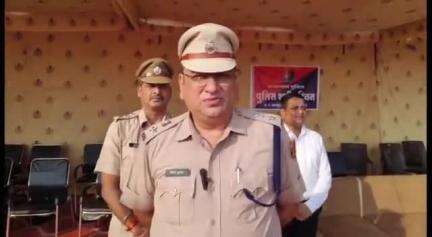 छोटीसादड़ी: SP के निर्देशन में छोटीसादड़ी वृत्त में 33 अधिकारियों और 8 टीमों ने 17 स्थानों पर दबिश देकर दो गैर सायल को किया गिरफ्तार