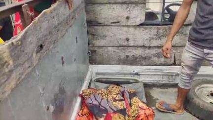 বেলডাঙা ১: ছেতিয়ানিতে বাইকের সঙ্গে ট্রাকের ধাক্কায় মৃত্যু এক মহিলার, বহরমপুর মর্গে হল ময়নাতদন্ত