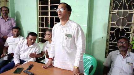 হরিণঘাটা: আগামী ১ লা মে শ্রমিক মিছিল সফল করতে নদীয়া দক্ষিণ সাংগঠনিক জেলা INTTUC -র সভা