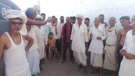 ग्राम गुलावली के पानी की समस्या का आरोपी ग्राम डांगरीपुरा को साबित करता समस्त गांव गुलावली